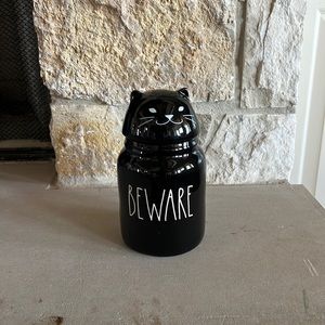 BEWARE Canister with Cat aTopper